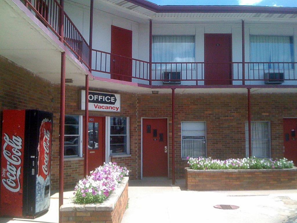 Fiesta Motel Pontiac Esterno foto